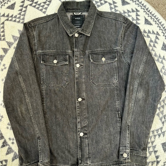 RVCA Other - Men’s RVCA denim jacket